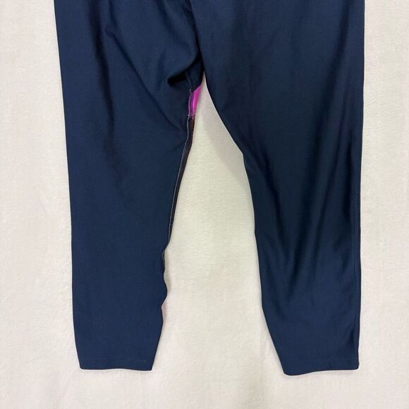 New Under Amour Navy Blue with Bright Purple & Maroon Patterned Capri Leggings S - Picture 11 of 11